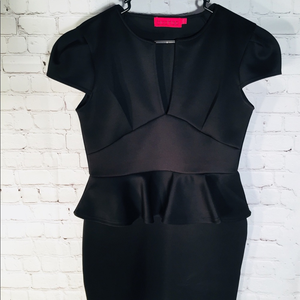 Boohoo Black Peplum Short Bodycon Dress Size 14